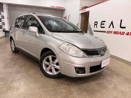 NISSAN TIIDA 1.8 SL 16V FLEX 4P AUTOMÁTICO